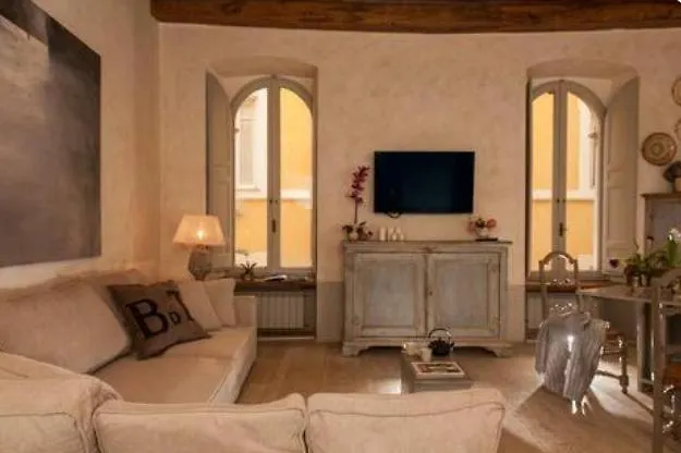 Sophisticated Near Navona Square *